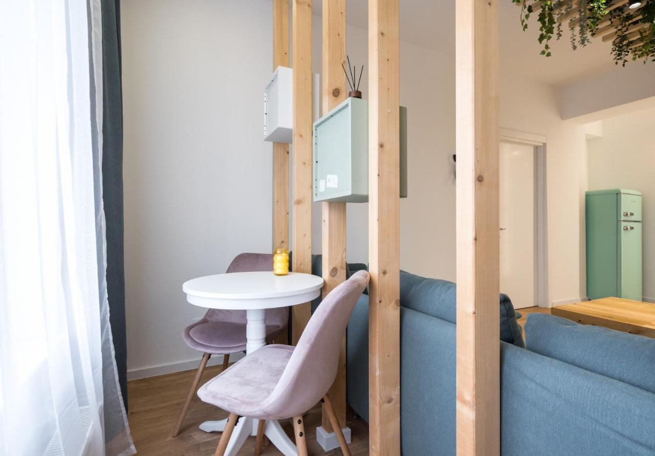 Jungle Escape - Luxe 1-Br Haven In Bucharest Apartment Exterior foto